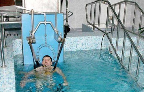 Подводное вытяжение позвоночника