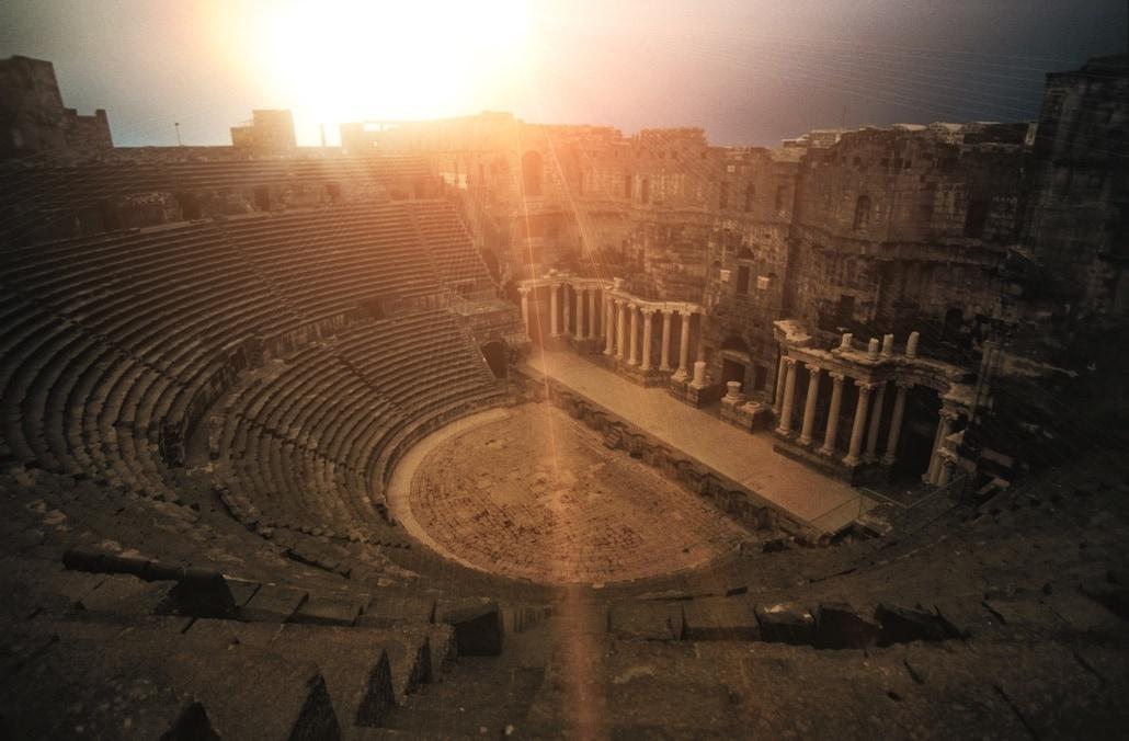 roman-theatre-774793.jpg