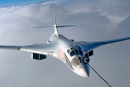 Военный эксперт оценил дебютный полет бомбардировщика-ракето ... Изображение 1